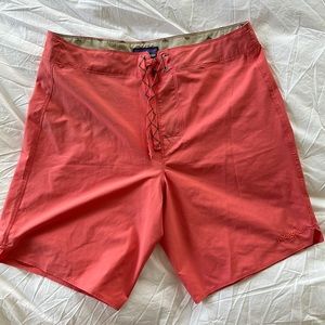Patagonia men’s board short size 32